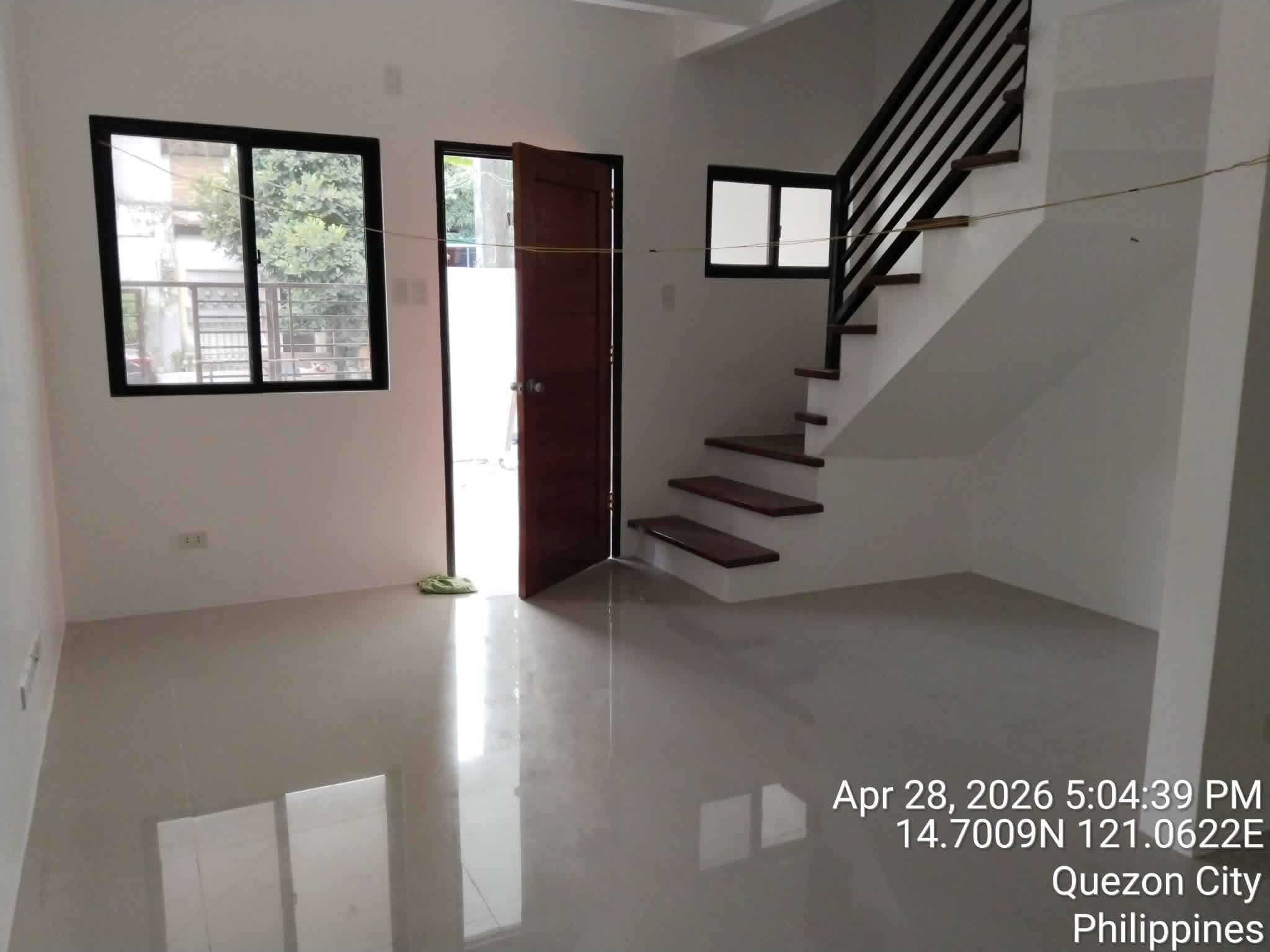 Modern 2-Storey Townhouse RFO on Carnation St., West Fairview