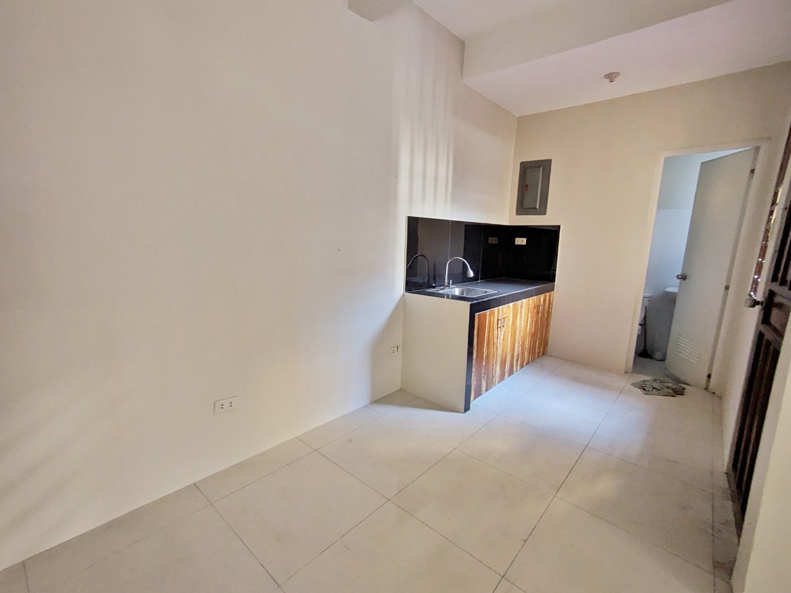 House and Lot for Sale in Zabarte Ext., Novaliches